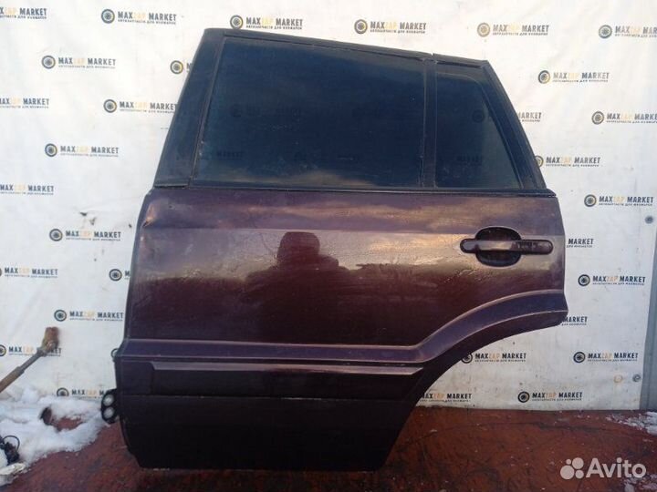 Дверь Ford Fusion 1.4 задн. лев. (б/у)