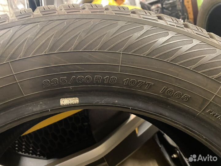 Yokohama Ice Guard IG65 235/60 R18 и 255/55 R18 107T
