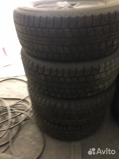 Yokohama Ice Guard IG50 235/70 R16