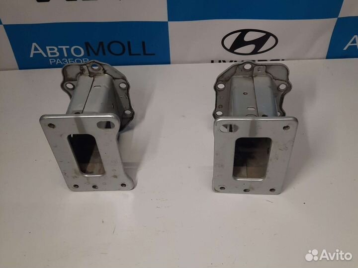 Кронштейн усилителя бампера Хендай i30 1 FD