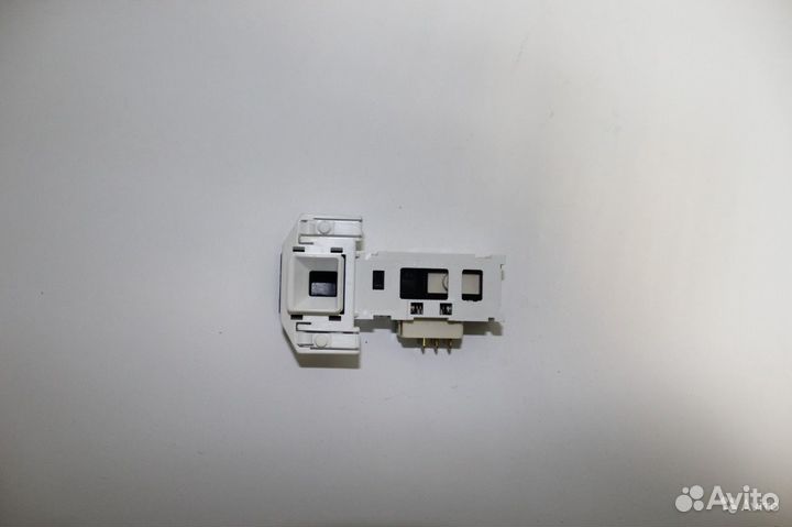 Замок (убл) Bosch 610147 для стиральной машины