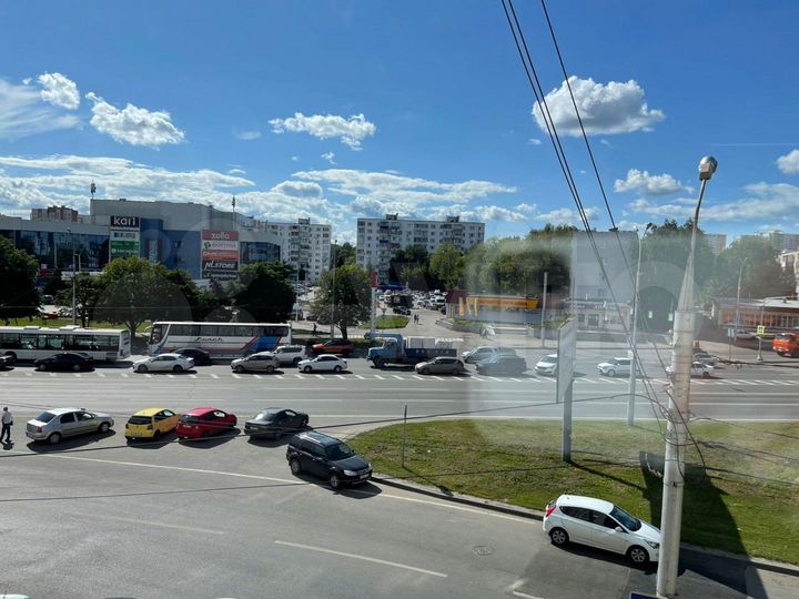 Шикарный офис,панорамные окна на Дзержинского,52м²