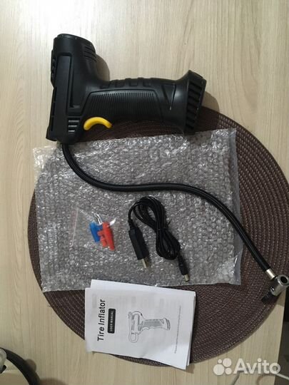 Автомобильный воздушный компрессор беспроводной