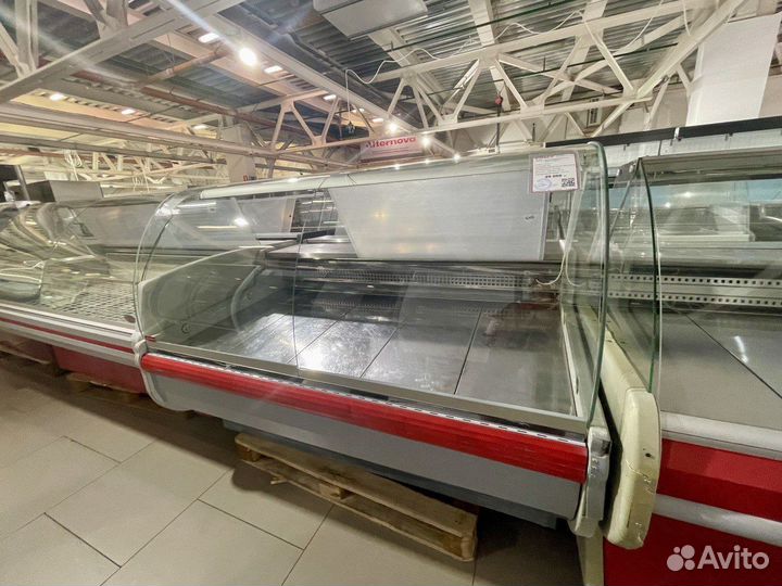 Холодильная витрина бу