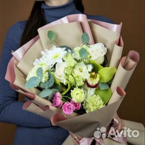 Букеты из живых цветов