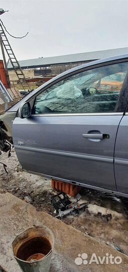 Дверь передняя левая Opel Vectra C 2002-2008