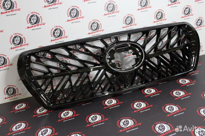 Решетка Land Cruiser 200 2012 +, дизайн TRD чёрная