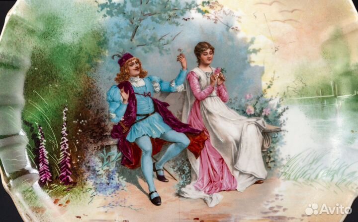 Настенная тарелка 