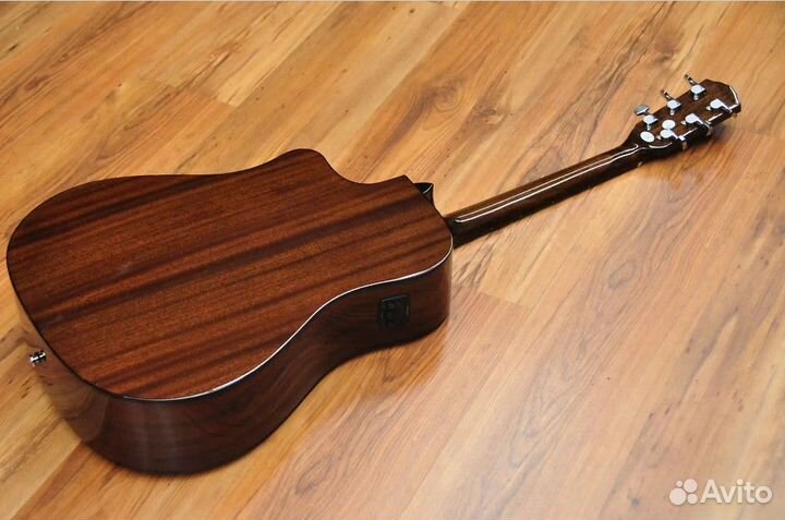 Электроакустическая гитара Fender + Аксессуары