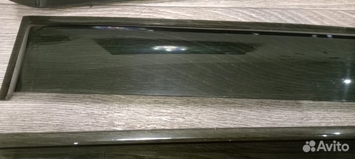 Дефлекторы сузуки liana