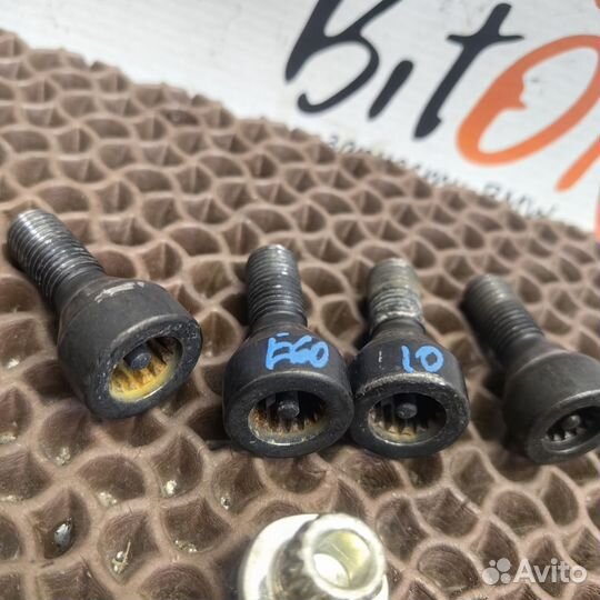 Комплект секреток болтов BMW m12x1.5 e39 e60 e90