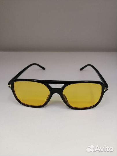 Солнцезащитные очки