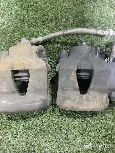 Суппорта передние октавия тур а4