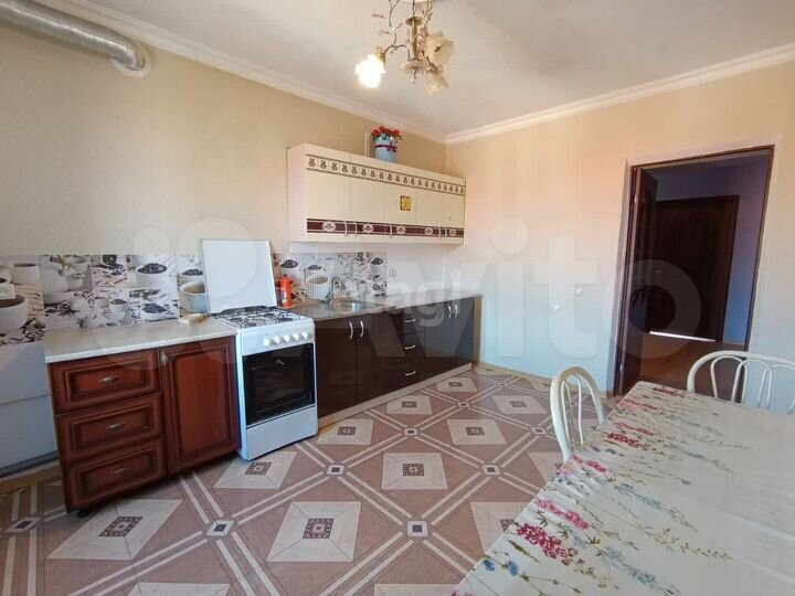 4-к. квартира, 102 м², 4/5 эт.