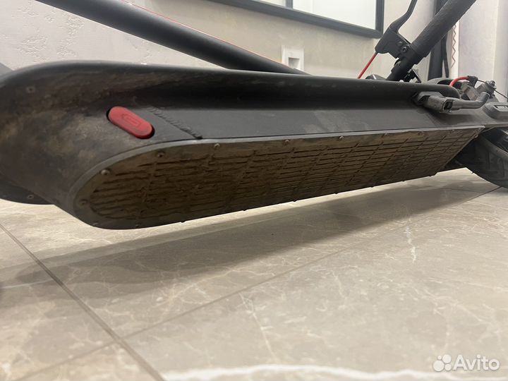 Электрический самокат Xiaomi M365 Pro