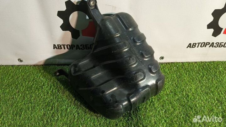 Корпус воздушного фильтра Toyota Estima MCR30