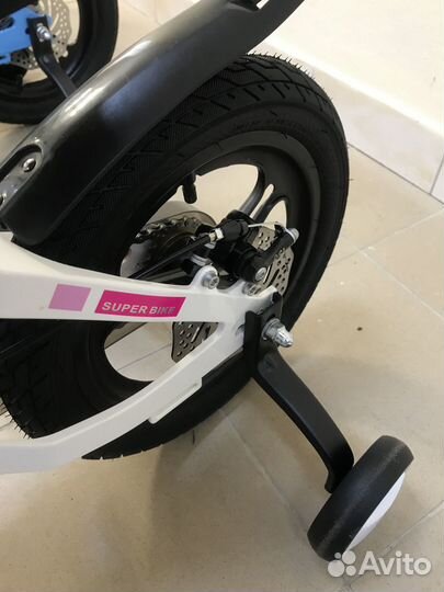 Велосипед детский 4колесный