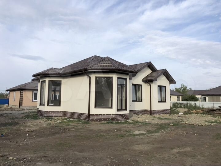 Коттедж 100 м² на участке 6 сот.