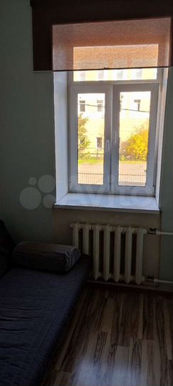 Комната 10 м² в 5-к., 2/4 эт.