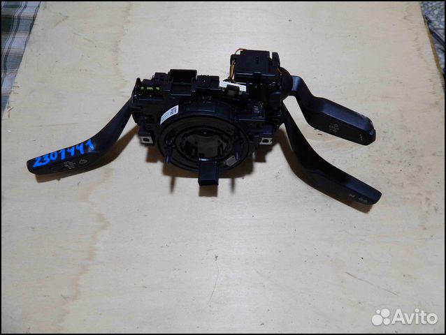 Переключатель подрулевой (стрекоза) Audi A3 8V рес