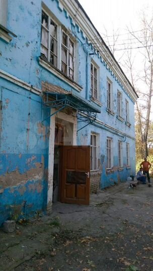 Дом 700 м² на участке 100 сот.