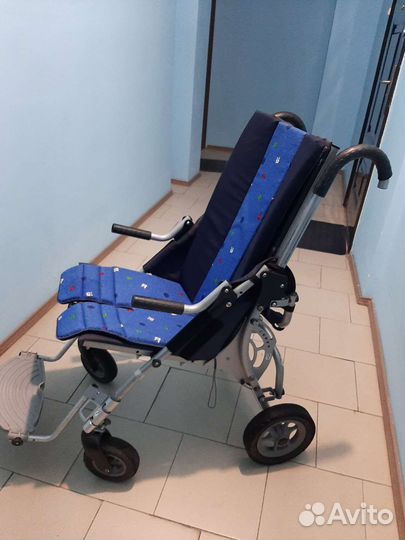 Прогулочная коляска трость бу