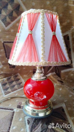 Мининастольная лампа