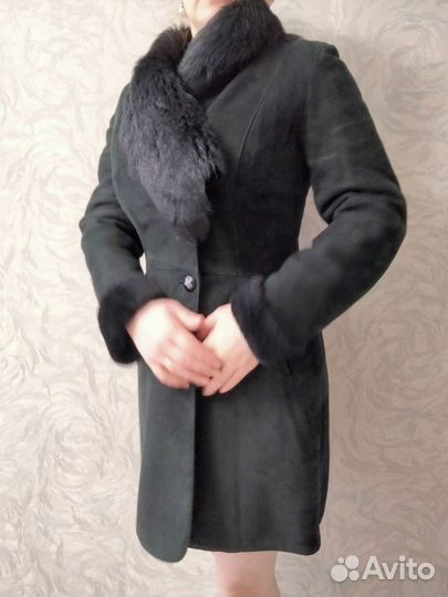 Дубленка женская черная 46-48 зимняя натральная