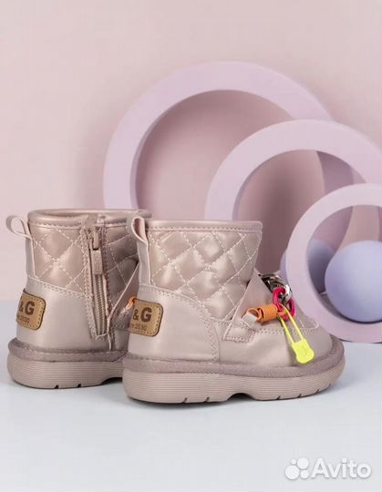 Угги для девочки р. 26 (16-16,5 см)