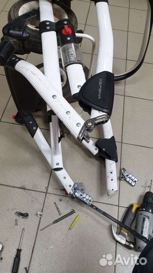 Механизм складывания коляски Aspena серебристый