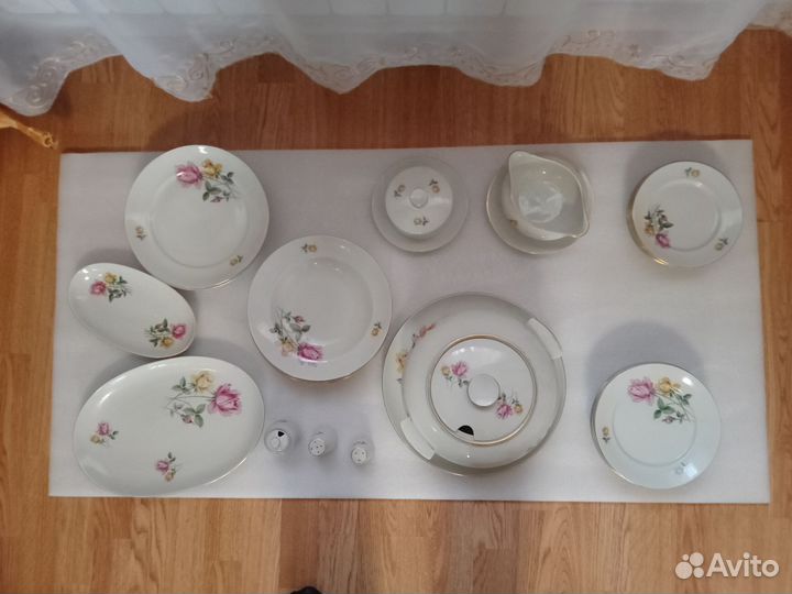 Набор столовой посуды