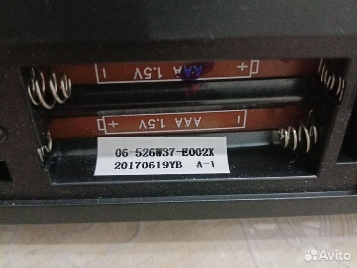 Пульт ду оригинальный от телевизора TCL