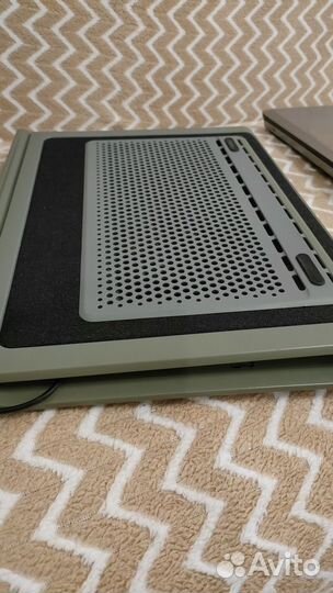 Подставка с охлаждением для ноутбука