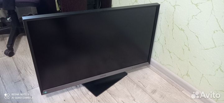 Монитор samsung 32дюйма