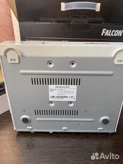 Видеорегистратор на 8 камер