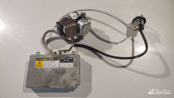 Фара левая toyota premio на запчасти 20-427