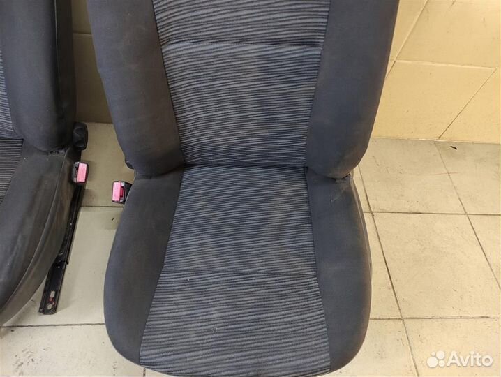 Сиденья передние Renault Sandero 1 (BS11) 2011