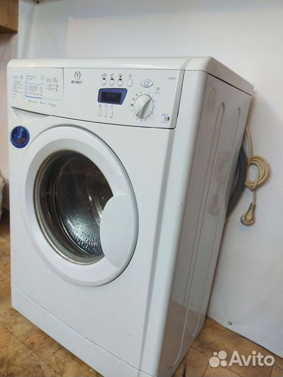 Стиральная машина indesit