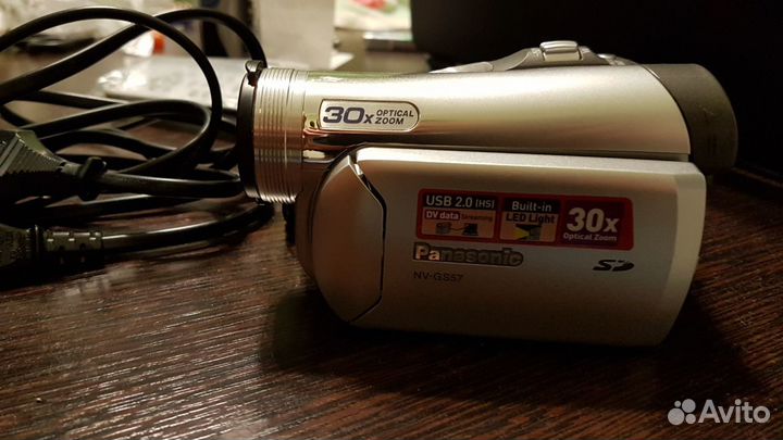 Продам видеокамеру panasonic