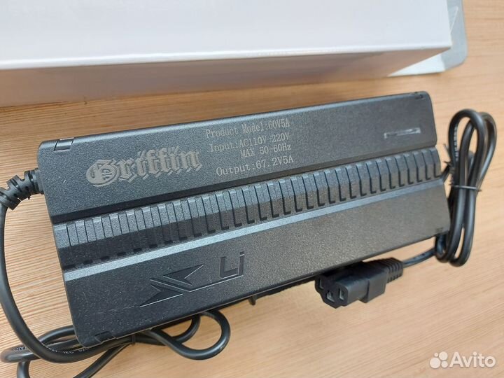 Зарядное устройство 60v 5А