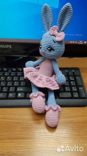 Зайчик вязаный. Новый