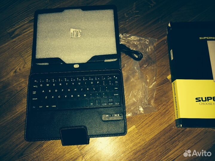 Bluetooth клавиатура- чехол для планшета samsung