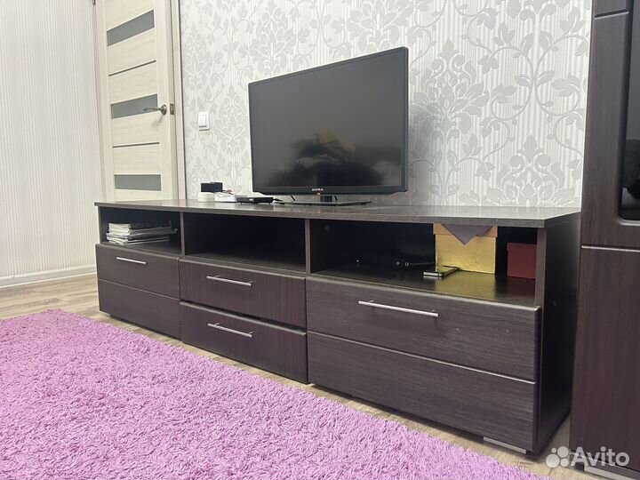 Тумба под телевизор