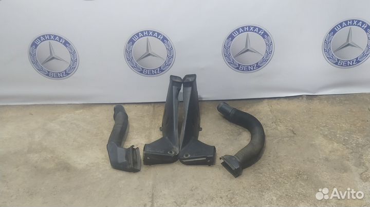 Воздуховоды печки E220 W124 Mercedes