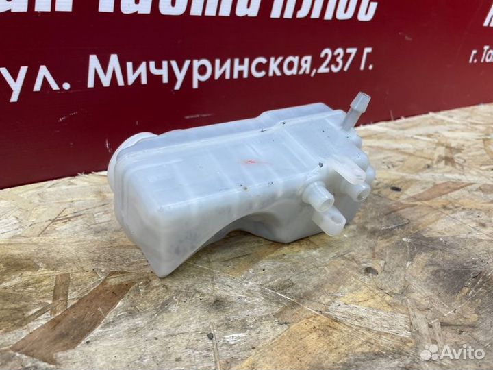 Бачок главного тормозного цилиндра LADA X-Ray