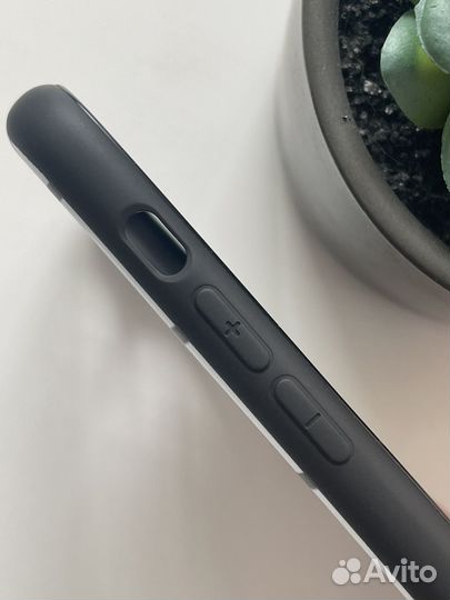 Чехол на iPhone 11 pro guess Michael Kors