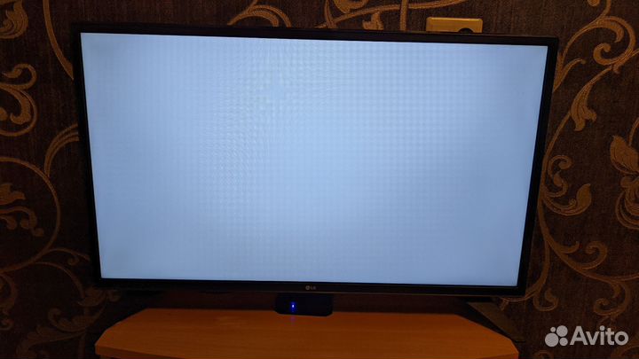 Телевизор LG 32LH530V