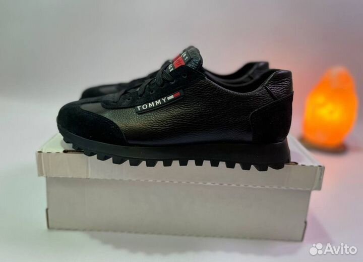 Кроссовки Tommy Hilfinger легкие