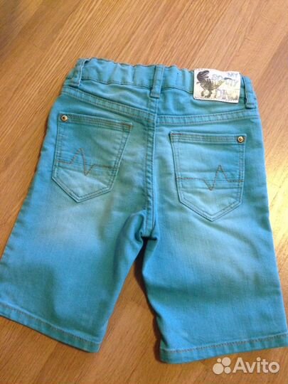 Шорты, футболки, Панамы