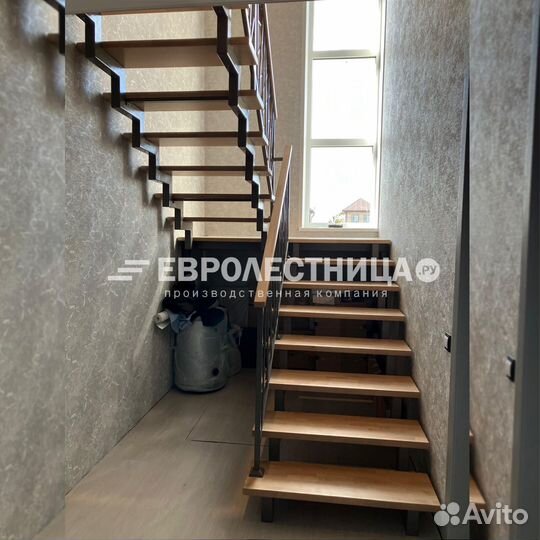 Лестница на второй этаж